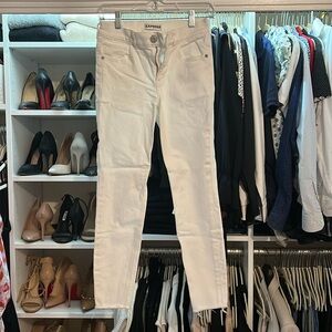 Express white jeans size 0 cropped bottom fringed